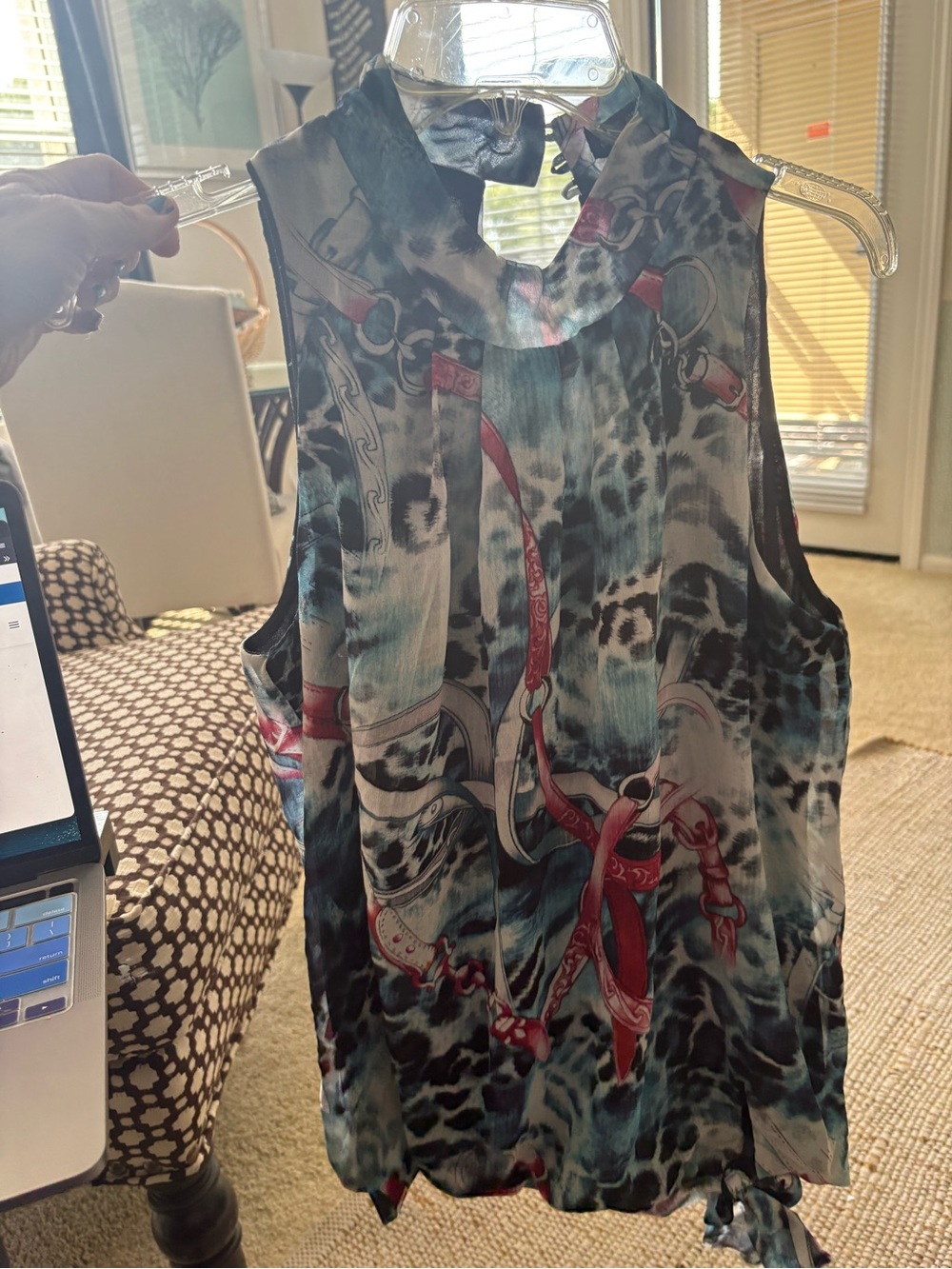 Source Unknown Teal, Black & Red Sleeveless Printed Blouse